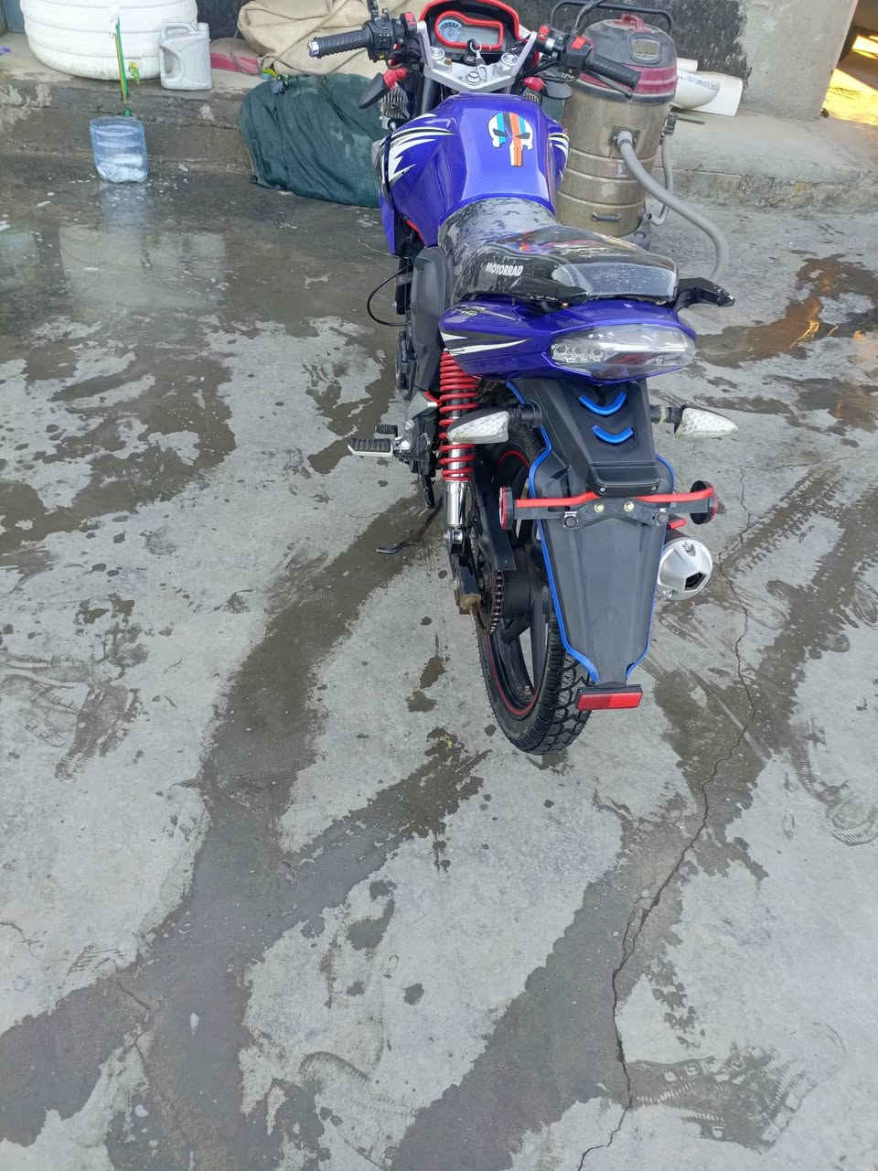 دايون خفاش موديل ٢٠٢٣
اوراق أصولي أصولي ورقه كمرك ورقه مجمع 
السعر مليون ١٥٠ وبيه مجال بسيط 
الرقم ***********
