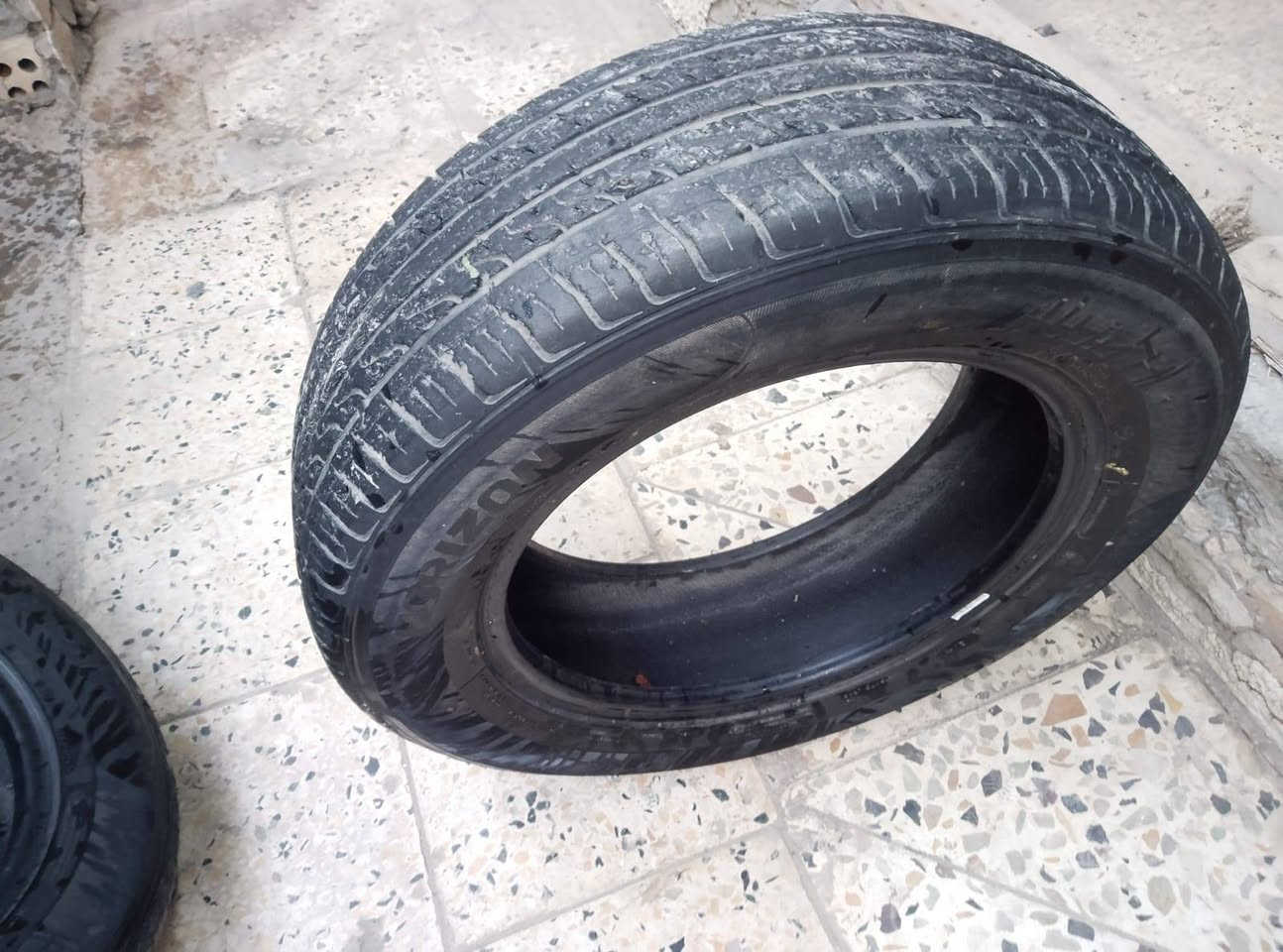 السلام عليكم تخم تاير مال النتره 50 مكاني بغداد حجم 15 
***********
