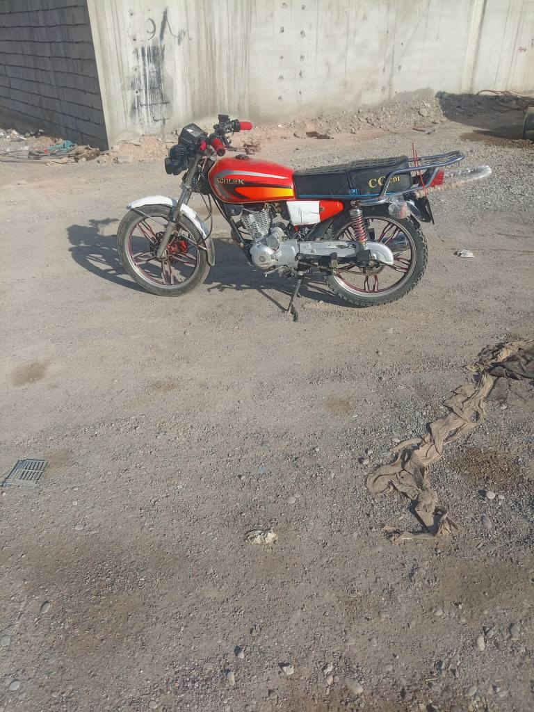 السلام عليكم 
مطور خمسه كير موديل 2023البيع اومروس 
نامه ابروه محرك نضيف مامفتوح السعر 525كله شغال 
وبي مجال قليل حك الجيه مكاني حويجه 
***********
