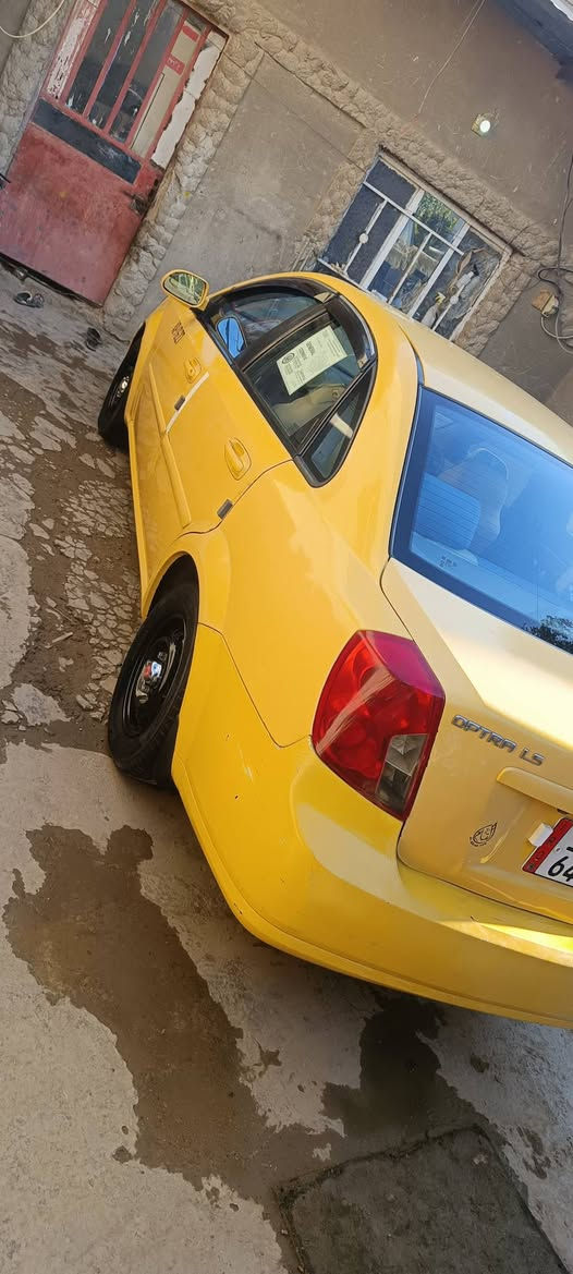 السلام عليكم اوبترا مديل 12 رقم بغداد نكليزي تحويل مباشر مصفره وكامله  
محرك وكير وتبريد وصدر وتاير كله جديد 
مكاني بغداد المعامل الحسنيه. سعر 60   

***********
