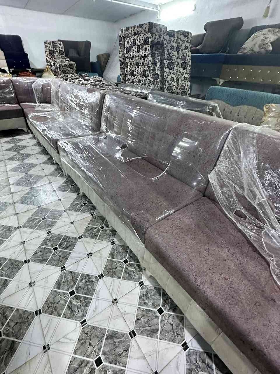 تخم باله 6قطع
نظيف تجي وشوف ابعيك 
اهواي نوعيات موجوده
بيع او مراوس او تبديل
متواجدين يوميا من ٩الصبح لحد المغرب 
اشعندك للبيع نشتري 
جلسه عربيه او قنفات 
مكاني ناصريه الغراف طريق ال سهلان منطقه العميرات
واتساب 
***********
