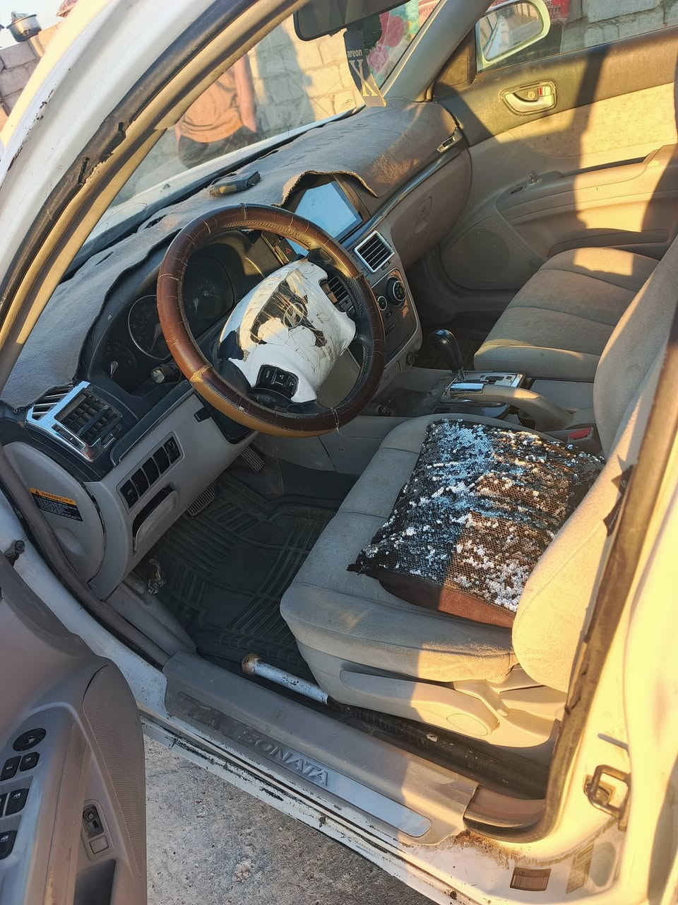 سلام عليكم سوناتا موديل 2006 البيع  السعر80 وبيه مجال  التفاصيل تصل  ***********
