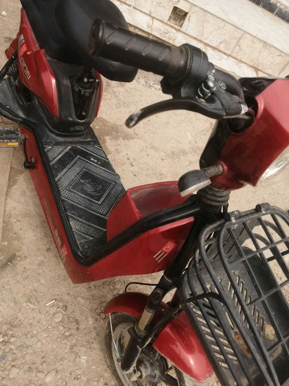 دراجه شحن للبيع اخو جديد كلو شغال بطاريات نظيفه حيل كهربائية شغاله السعر ١٨٠ الف


**إذا كنت صاحب هذا الإعلان وتريد حذفه لأي سبب، رجاءا أرسل رسالة إلى الدعم الفني**