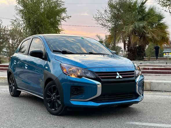 ميتسوبيشي ميراج 2023 Black edition 
محرك 3 سلندر 1200 
حره باسمي بدون الضرر طخه بلباب خفيفه 
ماشيه  47
 ***********  مهندس حيدر
