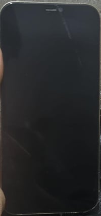 جهاز ايفون ١٢ابروماكس لبيع السعر ٤٥٠وبي مجال 07876007869