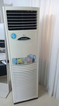 للبيع سبلت كنتوري طنين ونص ميديا  غازة كامل ما بي اي نقص 07735553772