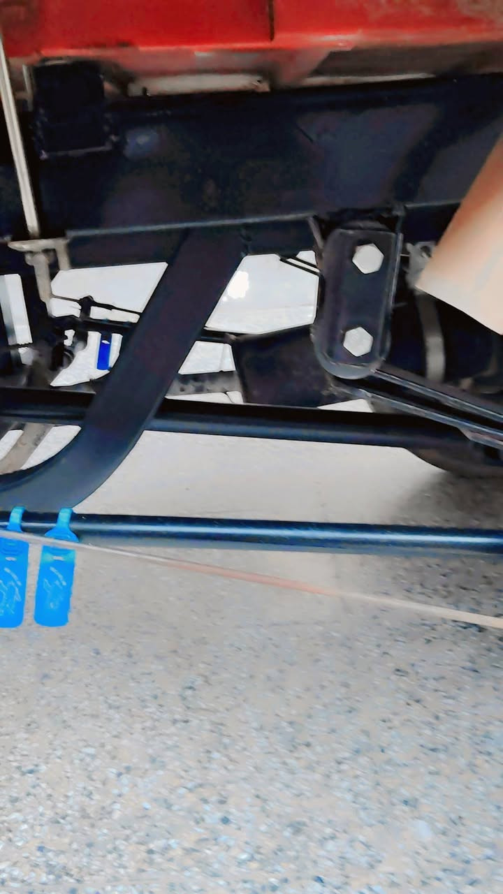 عمي سلام عليكم ورحمه الله ستوته كفله عامه مايحتج السولف شوفت عينك الستوته العنوان  حله نادر الثلاثه ***********
