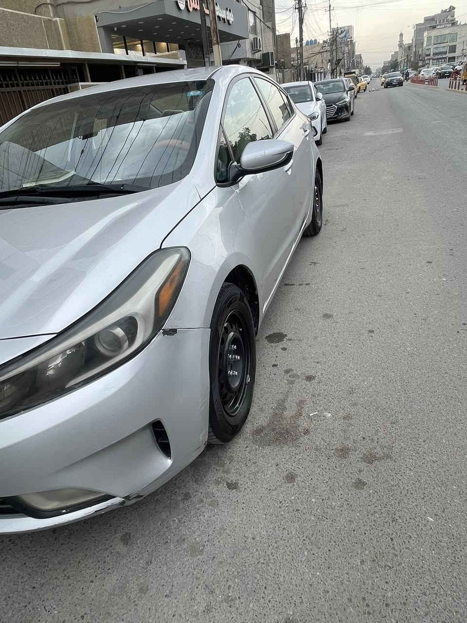 كيا فورتي وارد امريكي ٢٠١٨
♦️بيها خمس قطع صبغ
♦️صدر ودسكات وتايرات تخم خير من لله مثل ما موضح بل سونار
♦️سيارة نص فول ٣ انظمة قيادة بصمة تشغيل عن بعد 
♦️ تبريد مو شغال خلل بسيط
♦️سنوية نافذه 
‎♦️سيارة بيها لغد مكصوص ومعمر موضح بصور بل سونار
♦️اي استفسار موجود بغداد جديدة مقابل جبار ابو شربت رقم ***********
معروضة سيارة ب105$ وبيها مجال
