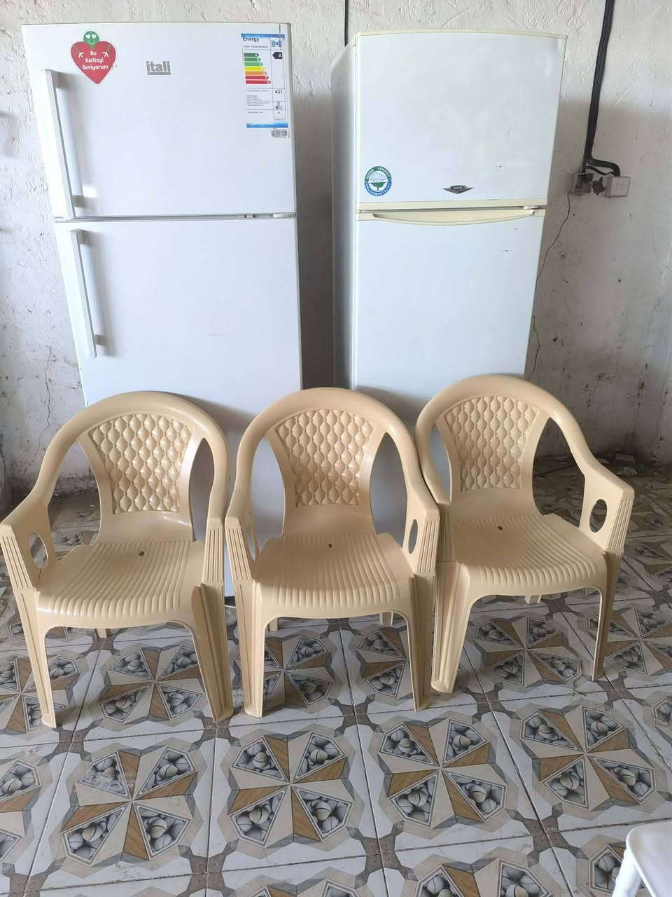 اغراض مستعمله للبيع نضيفات كلمن وسعره متوفر توصيل داخل بابل متوفر 
توصيل مجاني للحمزه الغربي والهاشميه


**إذا كنت صاحب هذا الإعلان وتريد حذفه لأي سبب، رجاءا أرسل رسالة إلى الدعم الفني**