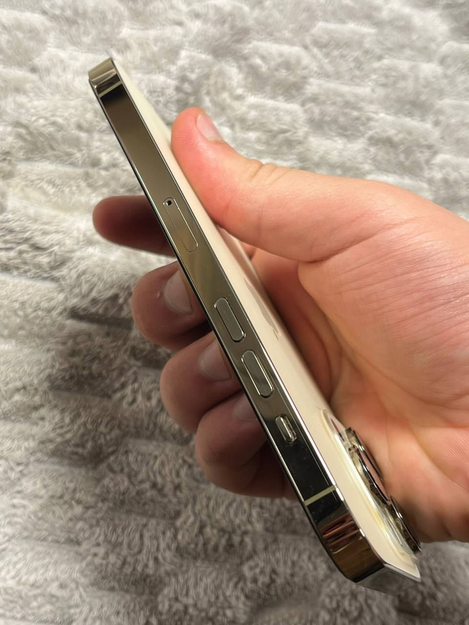 iPhone 14 pro  pro  pro. فقط
256 
Battery🔋 86 
Colour gold
نضافه 95‎%‎
جهاز بلادي غير داخل صيانه
سعره 750 الف و بي مجال بسيط 
مكاني بغداد شرطه الرابعه شارع الظغط 
***********
