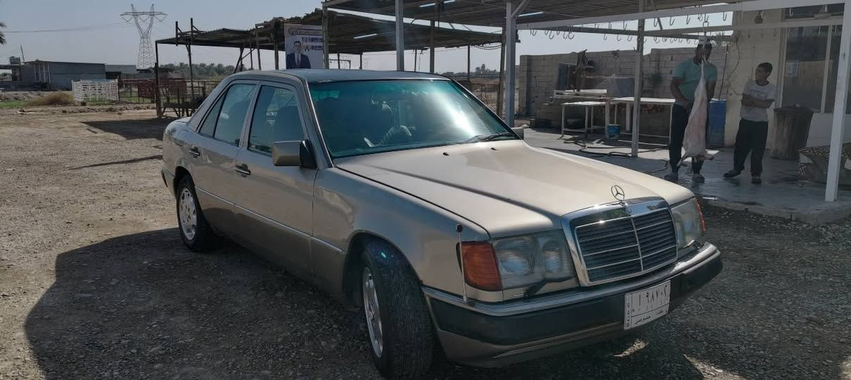 السلام عليكم.
السعر ٦٥
مرسيدسW124 كلها بلاد بيها جراد بالقماره ونازل ع تكم بغداد بإسمي محرك جديد وصدر جديد وغرفه نظيفه سياره گاعده وحلوه قطرة خياس مابيها قواعد دبل شركه تعال وشوفها ومانختلف ع السعر ان شاءالله *********** ..
