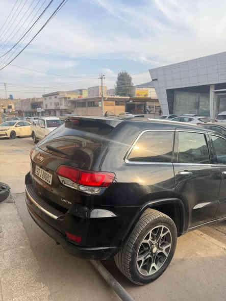 جيب كراند شيروكى ٢٠٢١ محرك ٨  
٢ قطعة صبخ ماشي ٦٠ 
سعر ٢٤٥ للبيع و تبديل 
سياره ب إسمى رقم كل شى جديد 
*********** اكر
