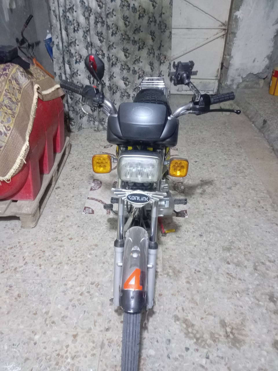 سلام عليكم دراجه ايراني للبيع شاصي نامه شلامجه محرك امتي ار 150 صارلي سبوع من عمرته والله للعلم الدراجه ادوات سعر 700 قفل رحمة الولديكم الموشراي لايتصل العنوان البصرة ابو الخصيب جيكور شارع كوت بازل الهاتف *********** واتساب موجود
