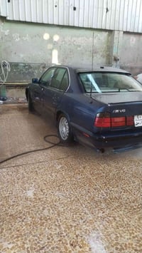 بي ام ٥٢٠ • مكينه وكير شرط • فتحة سقف