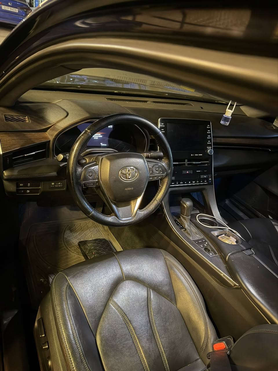 سلام عليكم افلون  ٢٠٢١  هايبرد xle فول الفول ماشية ٤٥ جاهزة من كلشي حادثه جاملغين او بنيد ورقم شاصي ناشرة بلمنشور سيارة مواصفاتهة معروفة فول رقم بغداد الدولي الجديد تحويل مباشر وسيارة جاهزة من گير او مكينة او حدادية جاهزة بدون اي نقص 

السعر   ١٩٨ وبيه مجال
مكان السيارة معارض البياع
***********
