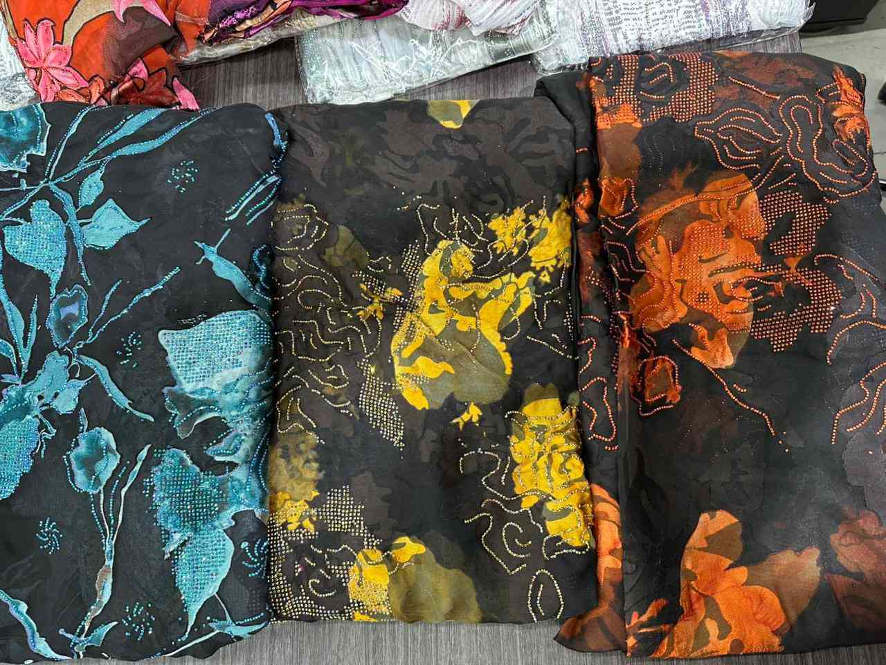 السلام عليكم كراسى نقێم به رده سته بۆداواكردنى په يوه ندي بكه ن وه تساب *********** ***********بازارى نه ورۆز
