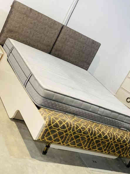 ژووری نوستنی تورکی  ١٩ وەرەقەی پێدراوە
حسابکە لۆکە
بۆ فرۆشتنەوە
نرخی 
١،٤٥٠،٠٠٠
سلێمانی
Whatsup
***********
