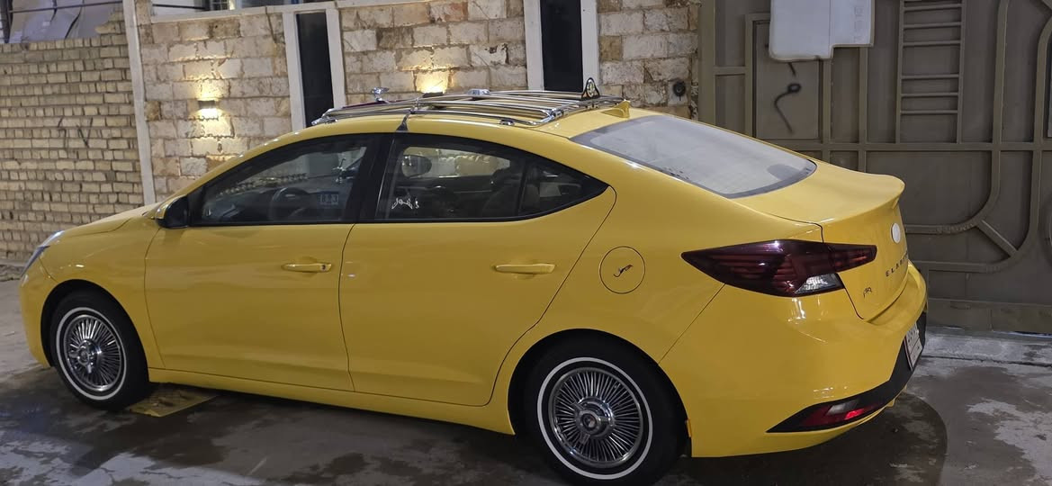 سلام عليكم النترا موديل ١٩ حادثها حافه الجاملغ لبنيد بارد بدون تبديل سياره جديده ع ايدي نص مواصفات تبريد صدر كشر داخل كله جديد مدوشمه عام غرفه وارضيات وصندوك +مغلفه داخل حراري كامل جنطه ولداخل ..السياره سعرها ١٤٨ وبيها مجال تريدها بلغراض تريدها بدون غراض مكاني بغداد الدوره ابو طياره.. ***********....*********** متواجد علنت
