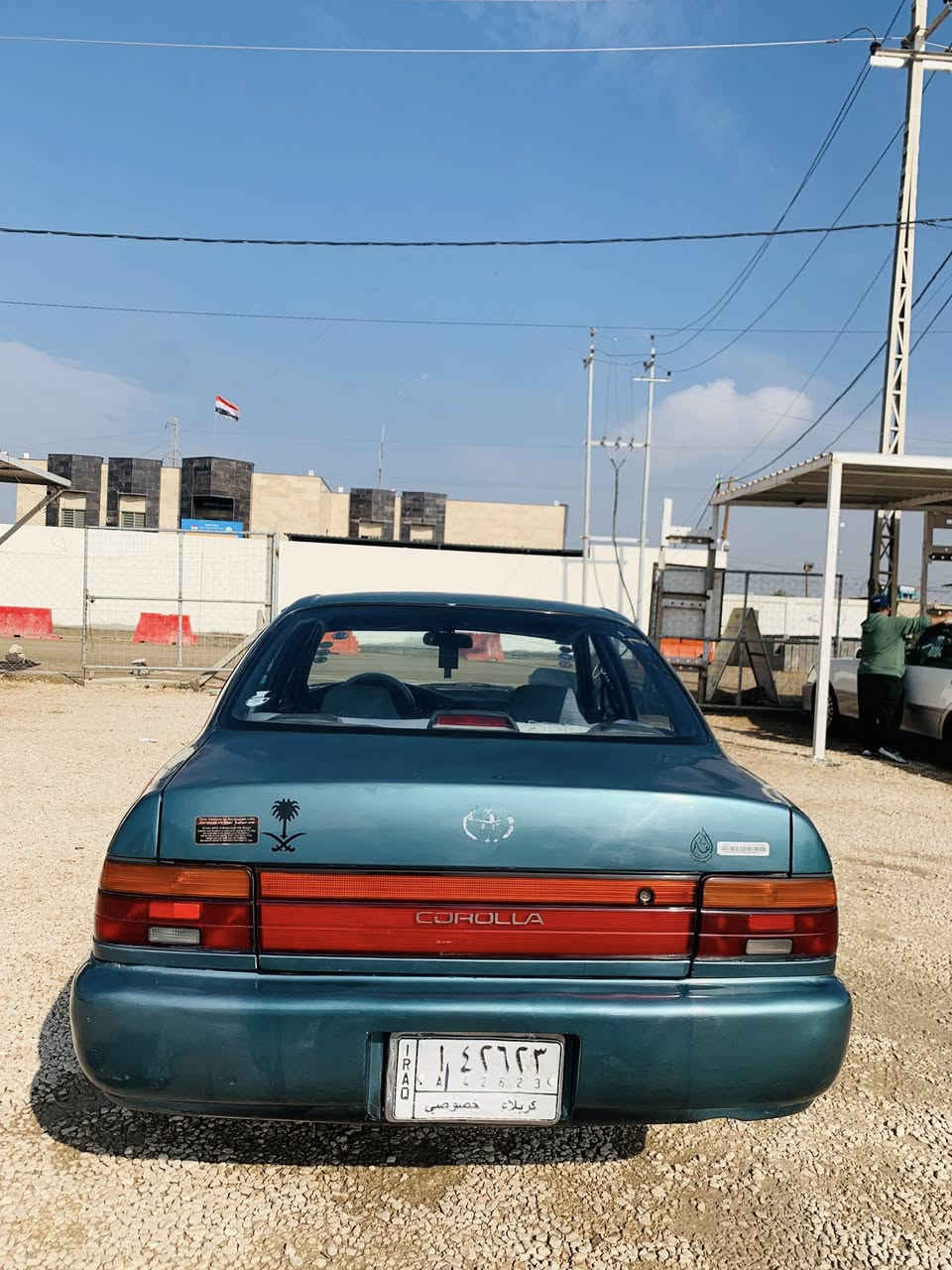 السلام عليكم
كورلا 
موديل 1993
رقم كربلاء مشروع وطني 
كير اوتماتيك 
محرك 1600
لون زيتوني
السياره جديده كلش
بيها فقط تنقيص دهن لتر ب الاسبوع 
السعر 47 وبيها مجال 
مكاني النجف /ابو صخير
موبايل ***********
بي واتس اب 
مستعجل على بيعتها
