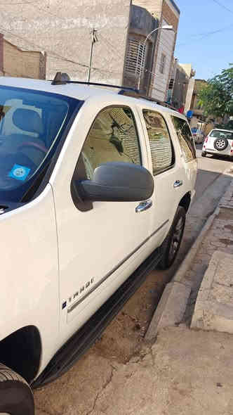 سلام عليكم للبيع تاهو موديل ١٤ ال تي زت فتحه بالسقف كلين بس اكو طخات بسيطه بالعراق بدون معجون بس صبغ قليل السياره تخم تاير ويل كب اصلي سياره بغداد بسمي جديده بمعنئ الكلمه سعرها ٢٥ الف دولار  ***********
