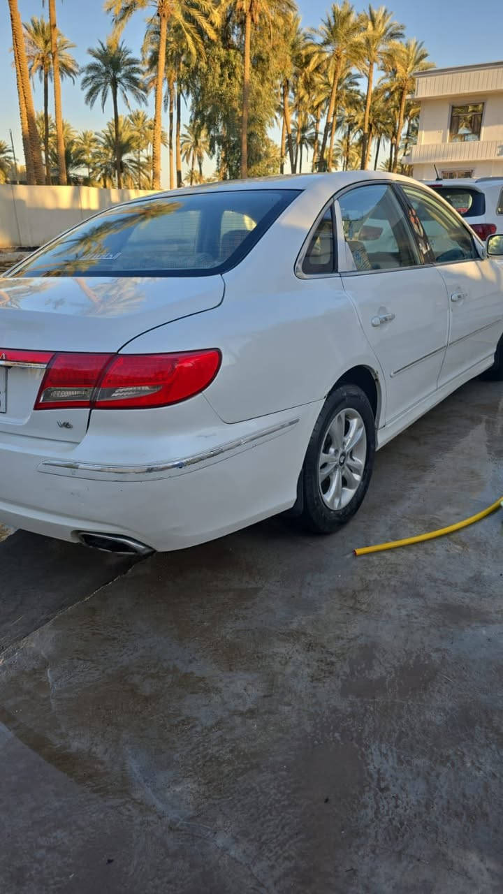 سلام عليكم سياره ازيرا ١١ شكل المقدس.   سبورت خليجي. بيها باب السايق مبدل بلادي.  وبيها مكانين بارد قليل سعر 115رقم هاتف 📞 *********** رقم سياره بابل
