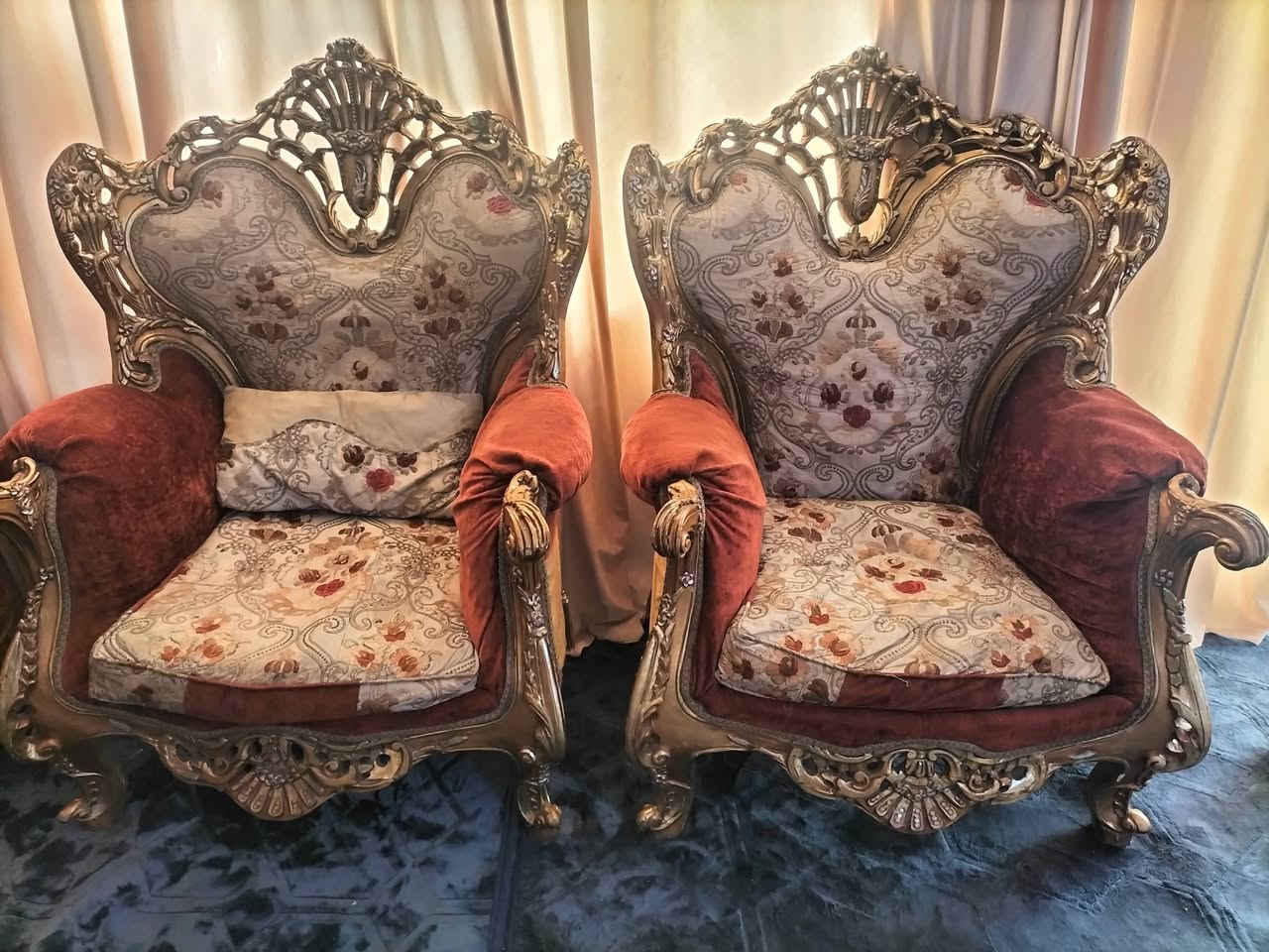 تخم ملكي مستعمل نظيف مكاني حي العسكري 
سعره 350بي مجال 10نفرات وهذا رقمي ***********
