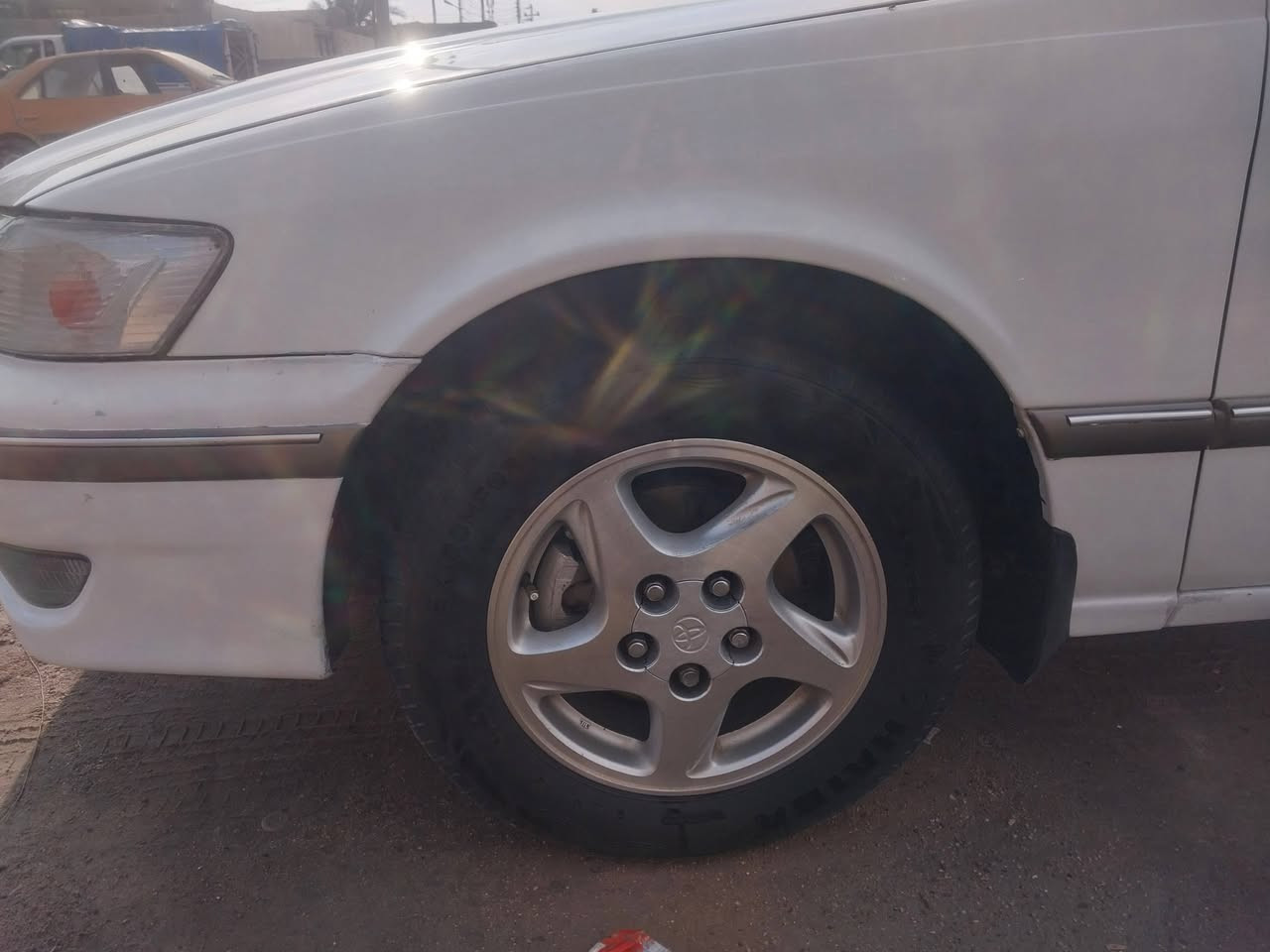 سلام عليكم 
نعيييد النشر بسبب الوعود الكاذبه .

سيارة مارك ستيشن موديل ٢٠٠٠ سيارة جاهزه من كلشي كهربائيات شغاله مكفوله من كلشي تايرات تخم جدد مكفوله كصه نقل جثة والضربة القوية مصبوغ صبغه جماليه فقط .

سيارة غرفتها جديدة ونظيفه من كلشي تبريد شغال . مكينه وكيري مكفول ...

السعر : ٧٣ بيها مجال 

العنوان : البصرة كرمة علي .

الرقم :  ***********
