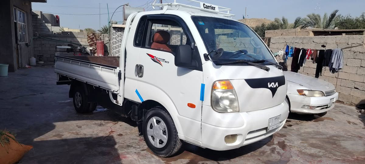 سلام عليكم سياره لبيع موديل 2007 رقم واسط سنويه 2027 مكينه جديده 3000  سياره مكفوله من الضربه شاصي مكفول سياره مصبوغه حزام جماليه ***********
