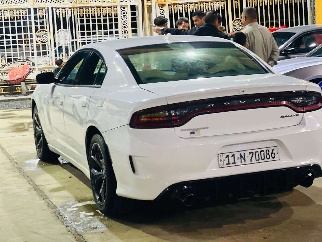 جارجر ١٥ معلاية ١٦ تحويل  شرط  ثاني  يوم او  وكالة  حدادة مكينة كير  مكفول  حادثها جاملغات ثنين وبنيد  بدون شواصي  وعرضانيات وبيها رشات صبغ رشات بسيطة السيارة نقص  برغي مابيها السعر ١٥٥ وبيها مجال  البصرة الزبير *********** الزبير, البصرة
