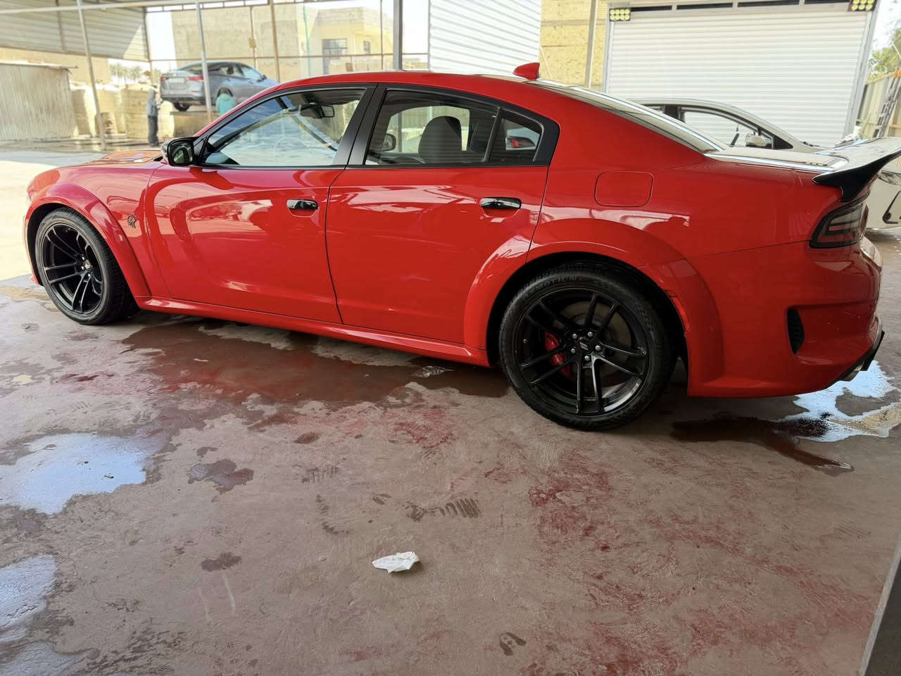 السلام عليكم
دوج جارجر سكات باك وايت بدي اصل  مديل 2022
فول مواصفات 1/1 
وارد امريكي حادثها بنيد وا جاملغ وتصليح بل لغد ولباقي كفاله 
برمجت مصطفى ايكل سياره اي نقص ما بيها الف متصرف عليها سياره جاهزه عنوان بغداد جسر ديالى السعر 250ورقه وبيها مجال
رقم ***********
شراي يتصل ويدلل
