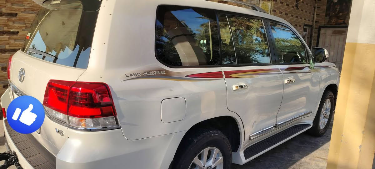 سلام عليكم لاندكروز 2017 بريم كفاله عامه للاستفسار الاتصال على الرقم ***********
