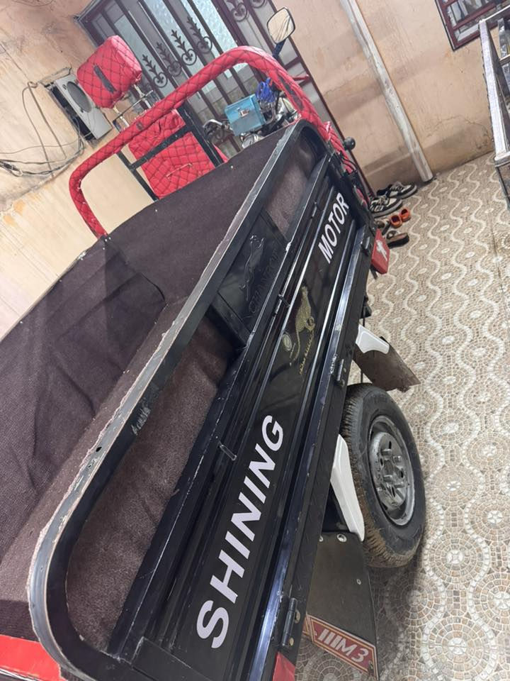 السلام عليكم ستوته رقم أو سنويه شاخون للبيع اي  عيب ما بيه كهربائيات شغاله  ركبه شرط محرك شرط موديل 2022السعر 2500وبي مجال بسيط عنواني كركوك  اخوان عالخاص ما اجاوب .وهذا رقمي ***********
