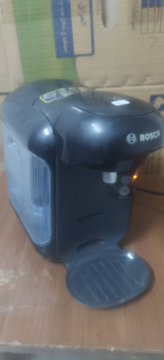 متوفر مكائن قهوة شلعة عددهم 5  على 10 القطعة وبيها مجال واذا مفرد هم اكو الكل مفحوص كهرب شغال


**إذا كنت صاحب هذا الإعلان وتريد حذفه لأي سبب، رجاءا أرسل رسالة إلى الدعم الفني**