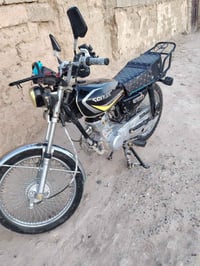 دراجه 2020.  اللبيع السعر مناسب شراي يتصل 07881870596