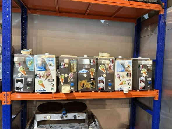 مساء الورد والياسمين و الخير 💐
دائما نتميز بكل جديد وبتحدي أسعار
وصلت وجبة جديد موديلات حديثة مكائن ايطالية 
درجة أولى 🇮🇹
اهلا وسهلا بكم تفضلوا بزيارة  اكبر معرضنا
لعالم مكائن ايطالي 🇮🇹  الايس كريم🍦 والعصير 🍹و ازبرى  و عاريضات 🍰🍧حافيضات و صاعقات ❄️ في السليمانية ❤️🇮🇶مع كل مواد احتياط متوفر نرحب بكم بمدينة السليمانية❤️🇮🇶
التفاصيل
***********
WhatsApp: 00393899265052
