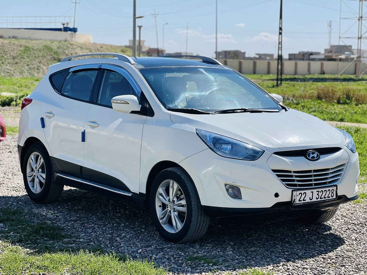 السلام عليكم
توكسان ٢٠١١  خليجي بانوراما كلين بدون صبغ بيها مكانين او ثلاث بارد محرك وكير شرط تايرات وصدر نص عمر تحويل مباشر مراوس بكورلا او كيا حمل السعر ١٣٥ وبيها مجال/ ***********   مكاني الشرقاط اسديره
