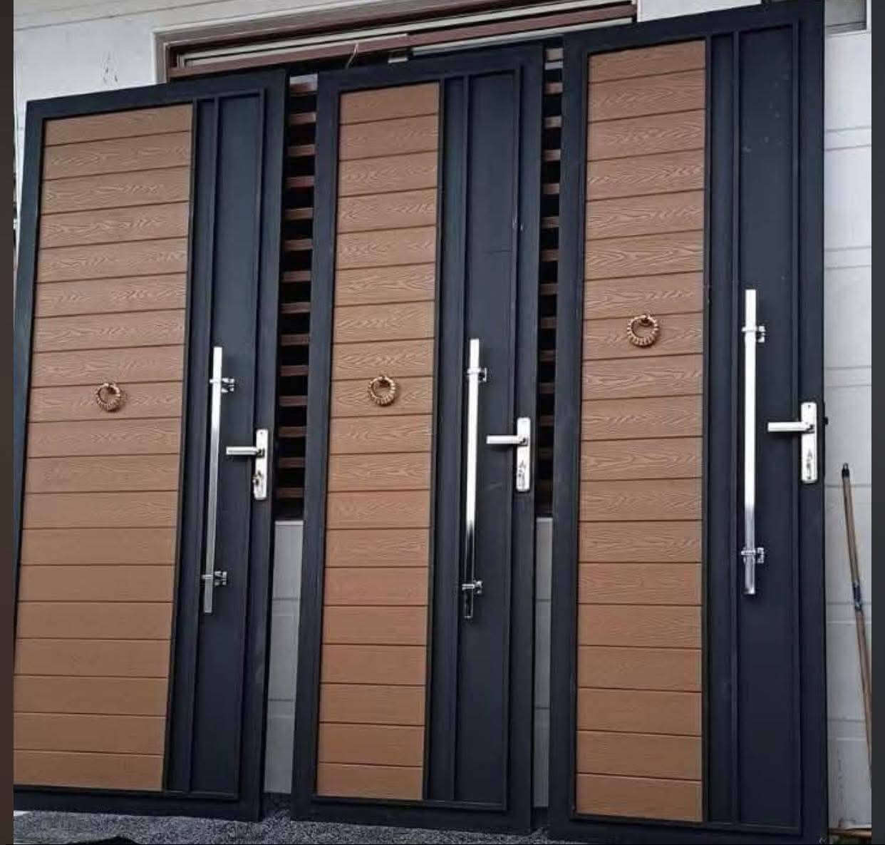 سلام عليكم يعلن ديكورات سروك حداد⚒️ خصم خاص لفترة محدودة 20%بدال 450هسه صار 350فقط  باب قاصه شغل درجه اولى 
حديد تركي💯
بديل خشب اصلي 💯 
كيلون تركي 💯 
***********☎️
