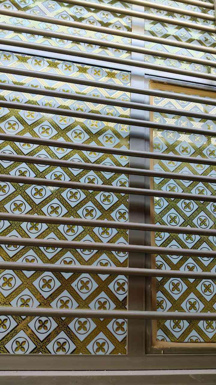 شغلي صبغ شبابيك وبيبان ذي قار سوق الشيوخ اتصال على رقم الهاتف ***********
