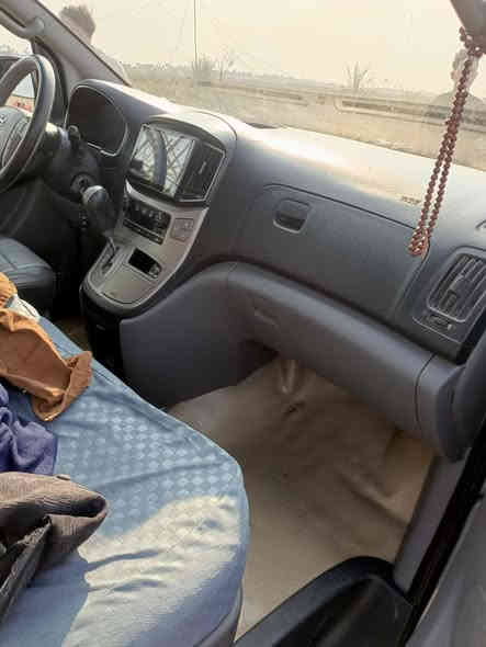 سلام عليكم للبيع  15 اصل مكينه مجوال سياره جاهزه من كلشي بيه 3 قطع صبغ كوري  مكفول من كص  والعيب شرعي  سعر 210 وبيه مجل مكاني دوانيه ***********
