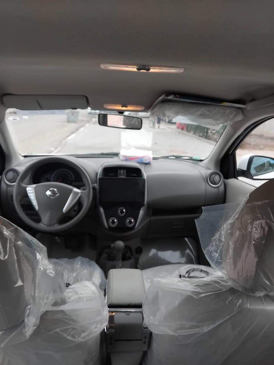 نيسان صني مديل 25 هندي بليته الزركه ماشيه 8 الاف بسم  شركه صادره وكاله ام ضمان شركه السور سياره جديده كفاله  عدا رصعتين بلقماره مكلف بنشر السعر 135 وبيها مجال بسيط *********** البصرة, العراق
