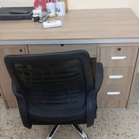 ميز مكتبي • كرسي مكتبي • جديد