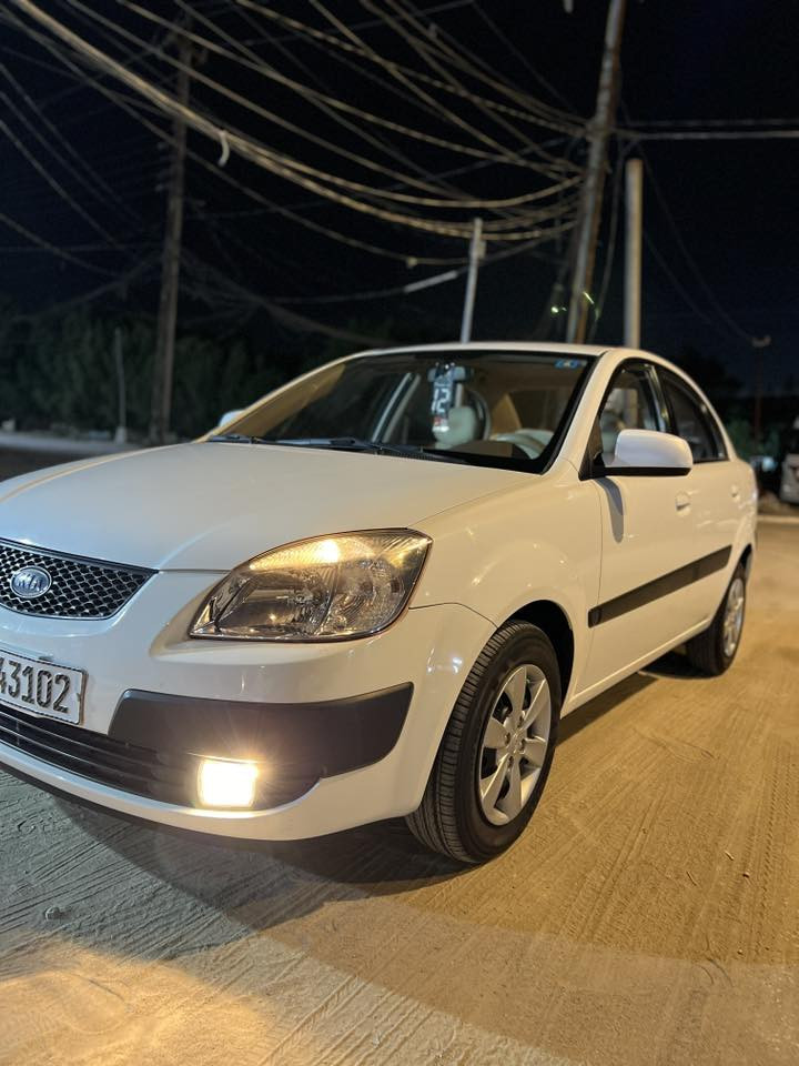 كيا ريو 2009
رقم بغداد بأسمي
كفاله عامه من صبغ وضربة وفتح وبارد عدا شخوط اثنين فقط بل باب الوره
محرك مامفتوح 
كير حداديه عل شرط 
ماشية 78
السيارة عل وضع الشركة
مكان نجف
***********
