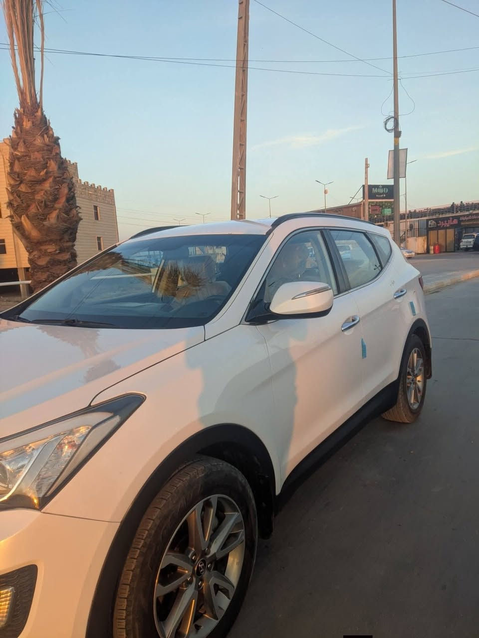 هونداي سنتافي 2014 واسط 
مكفولة
 مكينة 6 
ماشيه 150 داخل بيجي 
مري شفط
ثلاث قطع تبريد
كشن كهربائي
ثلاث وضعيات قيادة
ويل 19
وبعد بيهه مواصفات 
مكان  السيارة كوت الكوت الجديدة
***********
