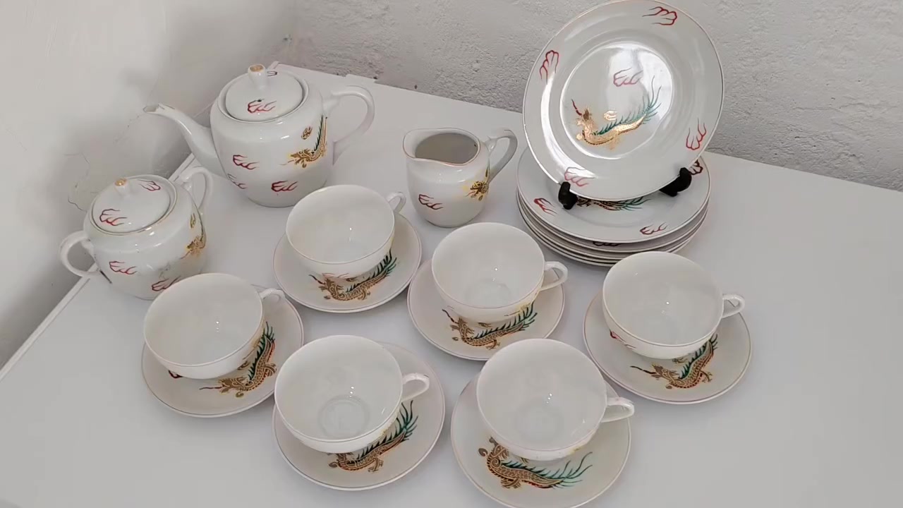 سيت ياباني 21 قطعه شغل يدوي مختوم اصلي  عتيق صناعه فترت ٦٠ تقريبآ قطع نوادر ***********
