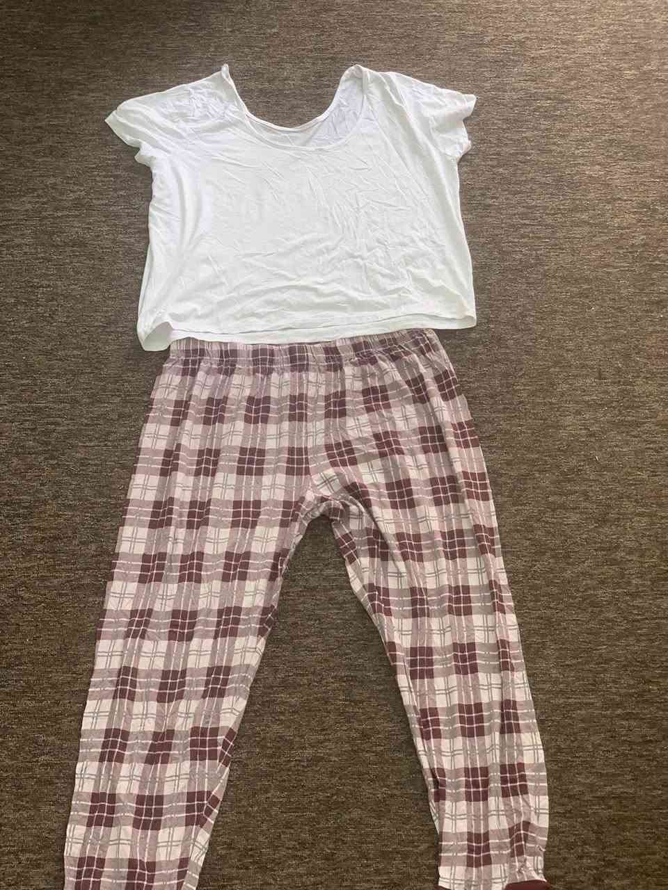 سلام عليكم
تفاصيل تراكات نسائية وبناتي بالة   اوربي نضيف سعر 80 الف
 توصيل جميع المحافظات 3الاف
 العدد 100قطعة
 للحجز راسلني خاص


**إذا كنت صاحب هذا الإعلان وتريد حذفه لأي سبب، رجاءا أرسل رسالة إلى الدعم الفني**