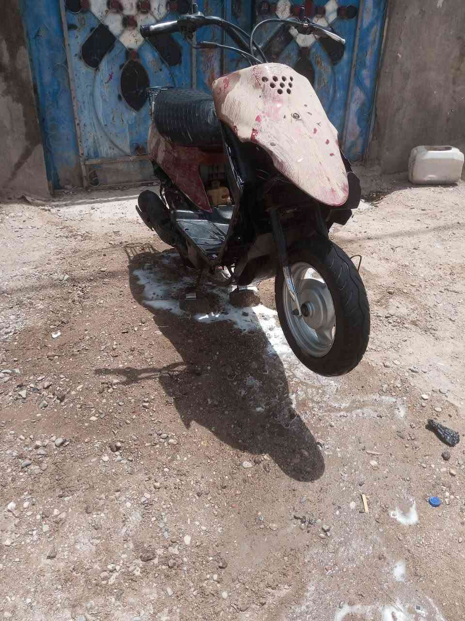 سلام عليكم شباب عندي دراجه البيع مكان بصره زبير نتصال علاوي ***********سعر 175
