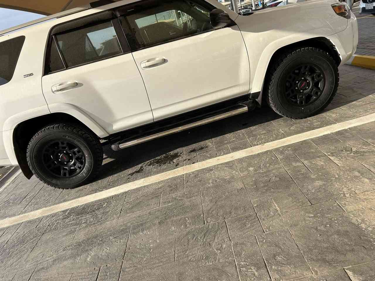 السلام عليكم دوسات فور رنر أصليات من 2014 إلى 2024 TRD/SR5 السعر300$ للتواصل *********** او واتساب مكاني بغداد
