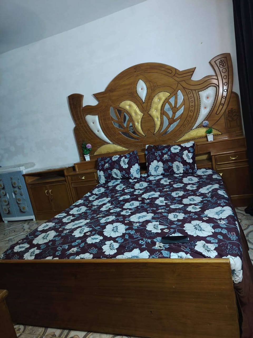 غرف نوم اللبيع
تخم اللبيع عدد القطع 4+زاوية 
مكان بابل حي العسكري 
رقم ***********
