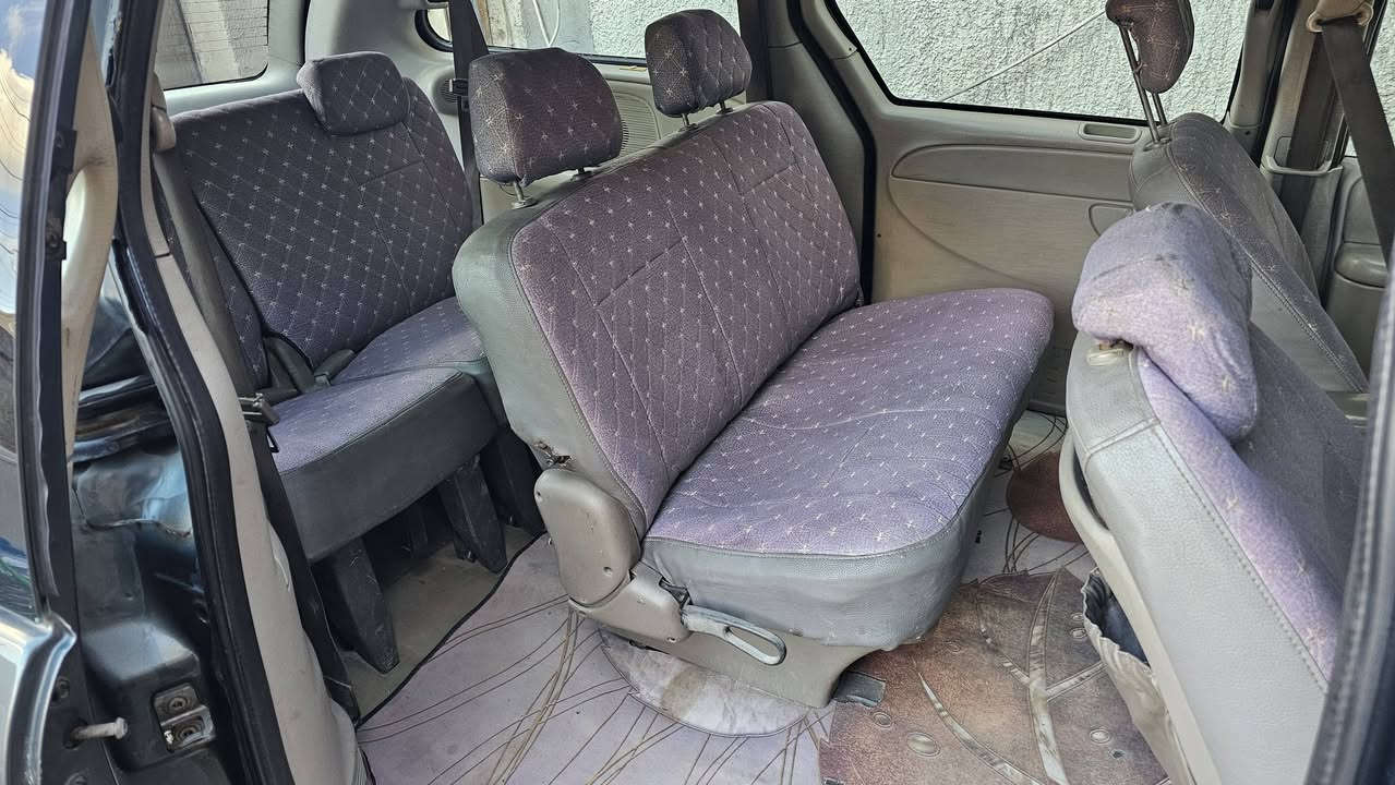 دوج كرفان 2007 للبيع
سلام عليكم ورحمة الله وبركاته 
رقم بغداد انكليزي
سياره ابسم تحويل ثاني يوم 
مكينه حجم  3300
كير و مكينه خير من رب العالمين كفاله
سياره مكفوله من الحادث
قطع تبريد 3 ثلج
شاشا اندرويد كامره
حساسات خلفيه
صدر امامي و خلفي كلش نضيف
تدفئا شغاله تبريد ثلاث قطع ثلج
تايرات نص عمر  
كهربائية كلها شغاله 
منضومت غاز مصار شهر من شديتها
قطع الي مبدله 
ظفيره جديده
ثنين بولبرن امامي 
 ثنين روس رواط 
راديتر جديد واتر بم جديد 
طخم نوزلات و فيش نوزل 
طخم بلك اصلي 
واير بلك طخم اصلي  
7 راكب
سيارة عملية وعائليه نضيفه كلش تعال و شوف بعينك
مصبوغه حزام لجماليه  
السعر  85ورقة وبيه مجال 
مكان السيارة بغداد-الدوره 
رقم التلفون *********** بي وتساب
