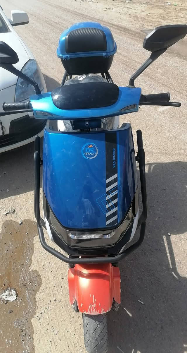 دراجة شحن 7 بطاريات سرعة 95 حقيقي بحالة جيدة جدا السعر 650.000 الف المكان ديالى بعقوبة ***********
